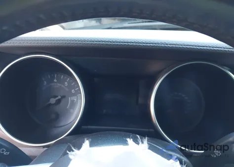 2022 Ford Mustang Ecoboost Premium z USA, uszkodzony, nr VIN 1FATP8UH2N5102861